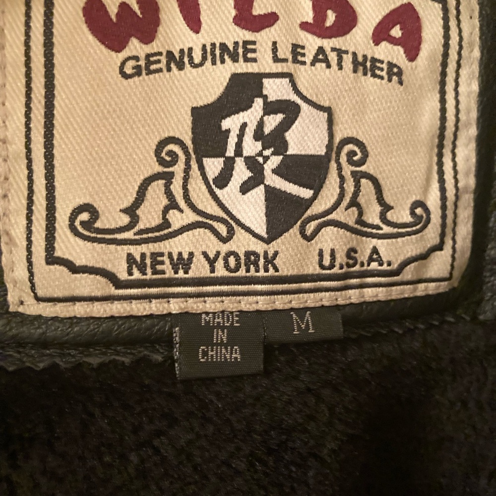 BLACK LEATHER JACKET(M) WILDA ZIPPER BUTTON DOWN